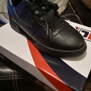 Black leather Fila